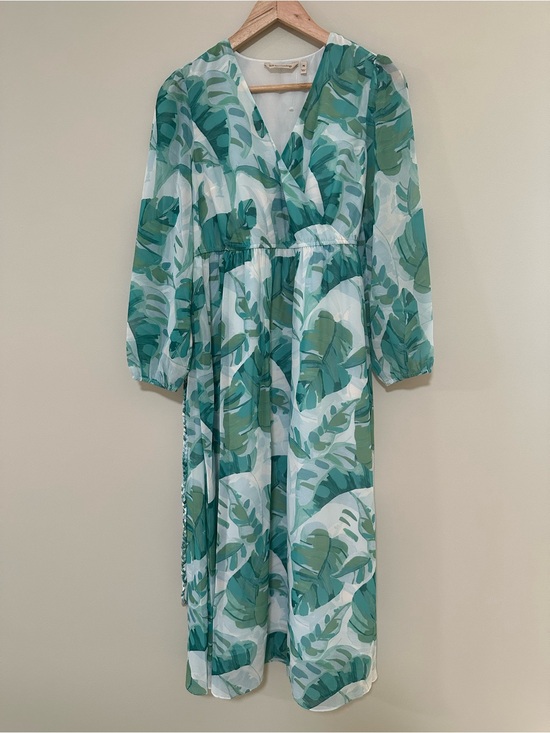 Soft Surroundings Dresses & Skirts - Soft Surroundings Teal and Green Leaf-Print Wrap Dress